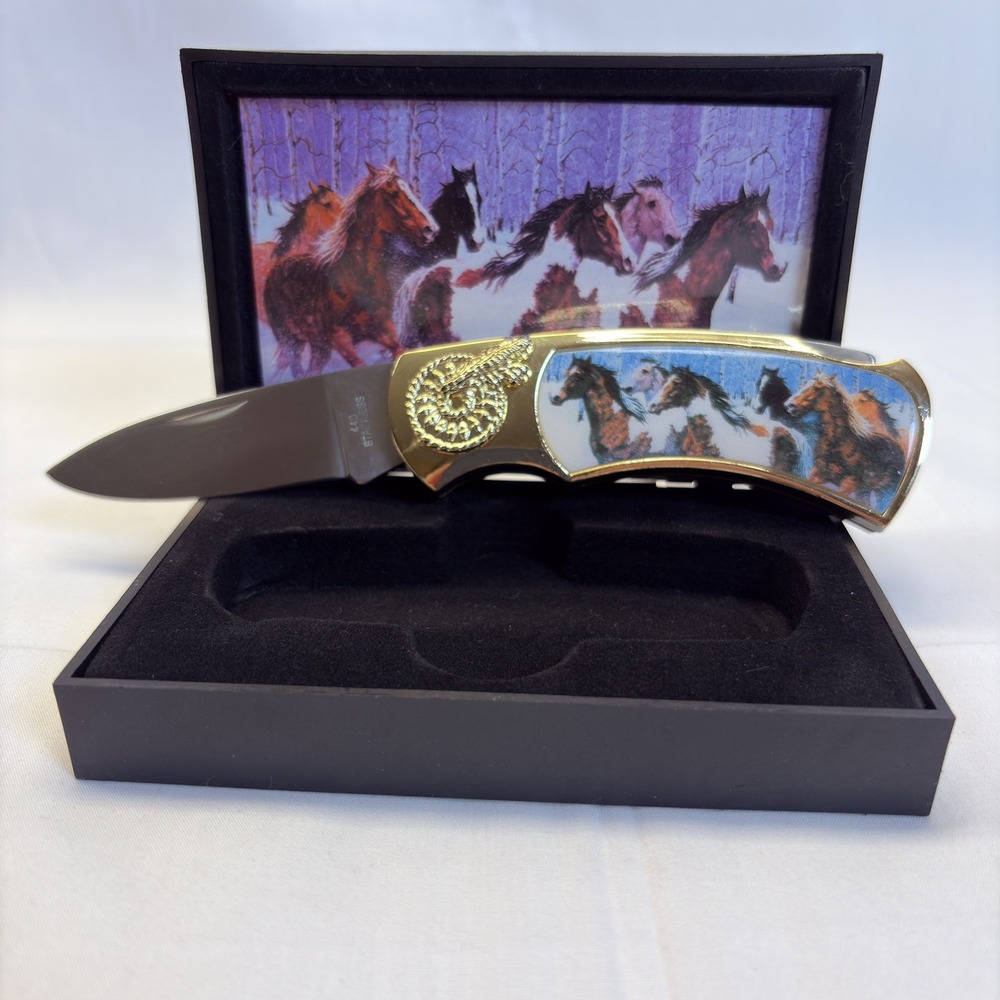 Horse And Horses Graphic Gold Tone Display Lock Knife Drop Point S2-461